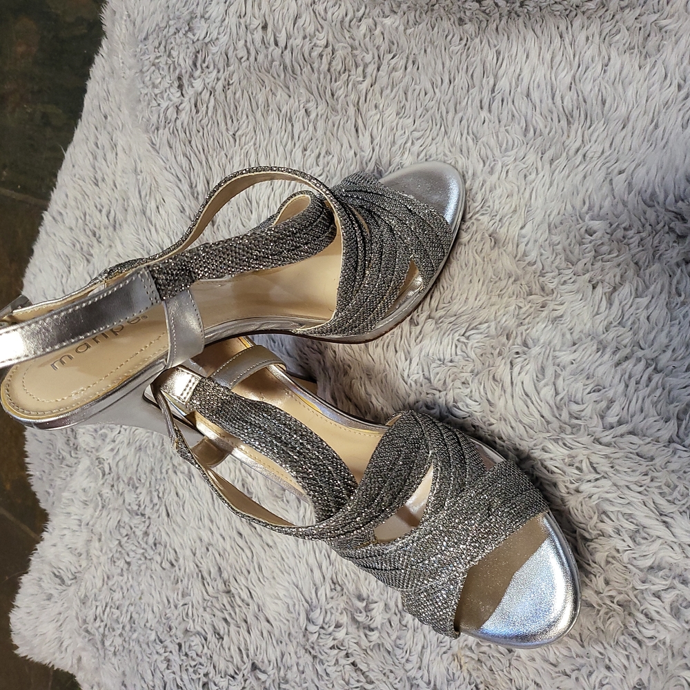 Maripe silver heels size 9